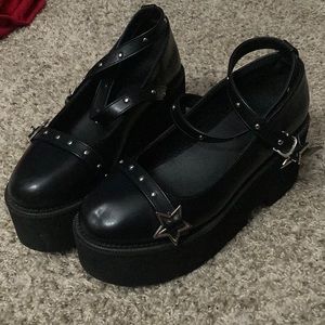 Shein Platform Heels / Black